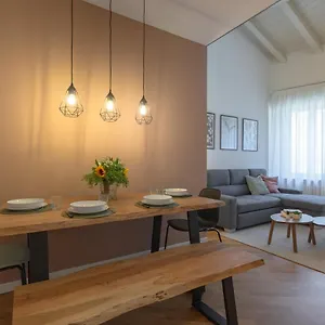 Center Duplex Elegant With Netflix Appartamento